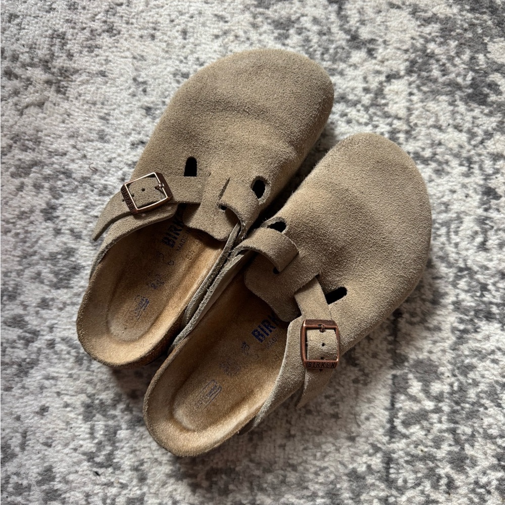 Birkenstock Suede Boston Clogs - Taupe - 5-5.5 Wide
